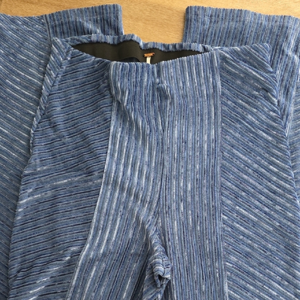 Blue Ribbed Stretch Pants - Picture 2 of 2
